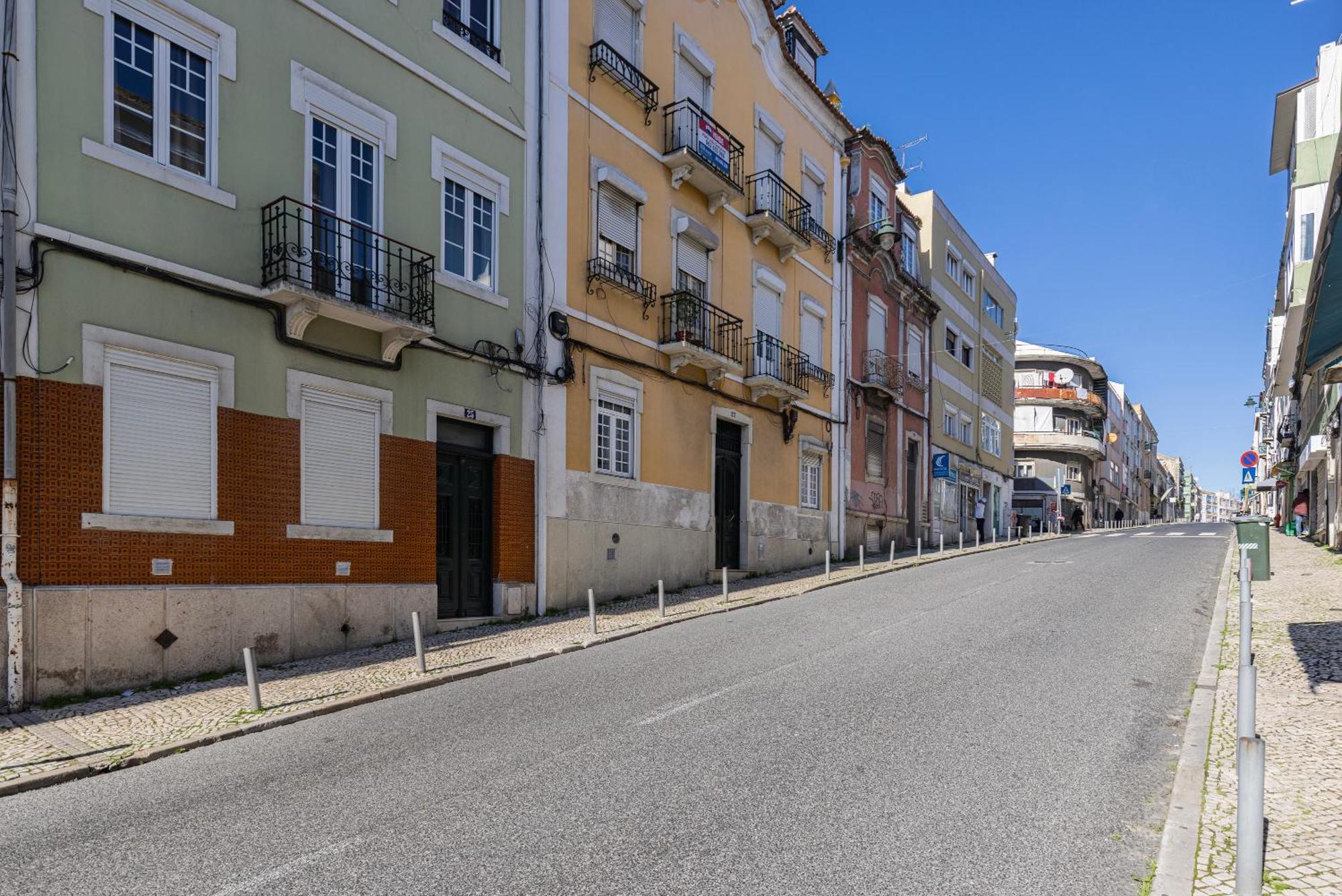 Apartamento Moderno Com Terraco Lisbon Luaran gambar