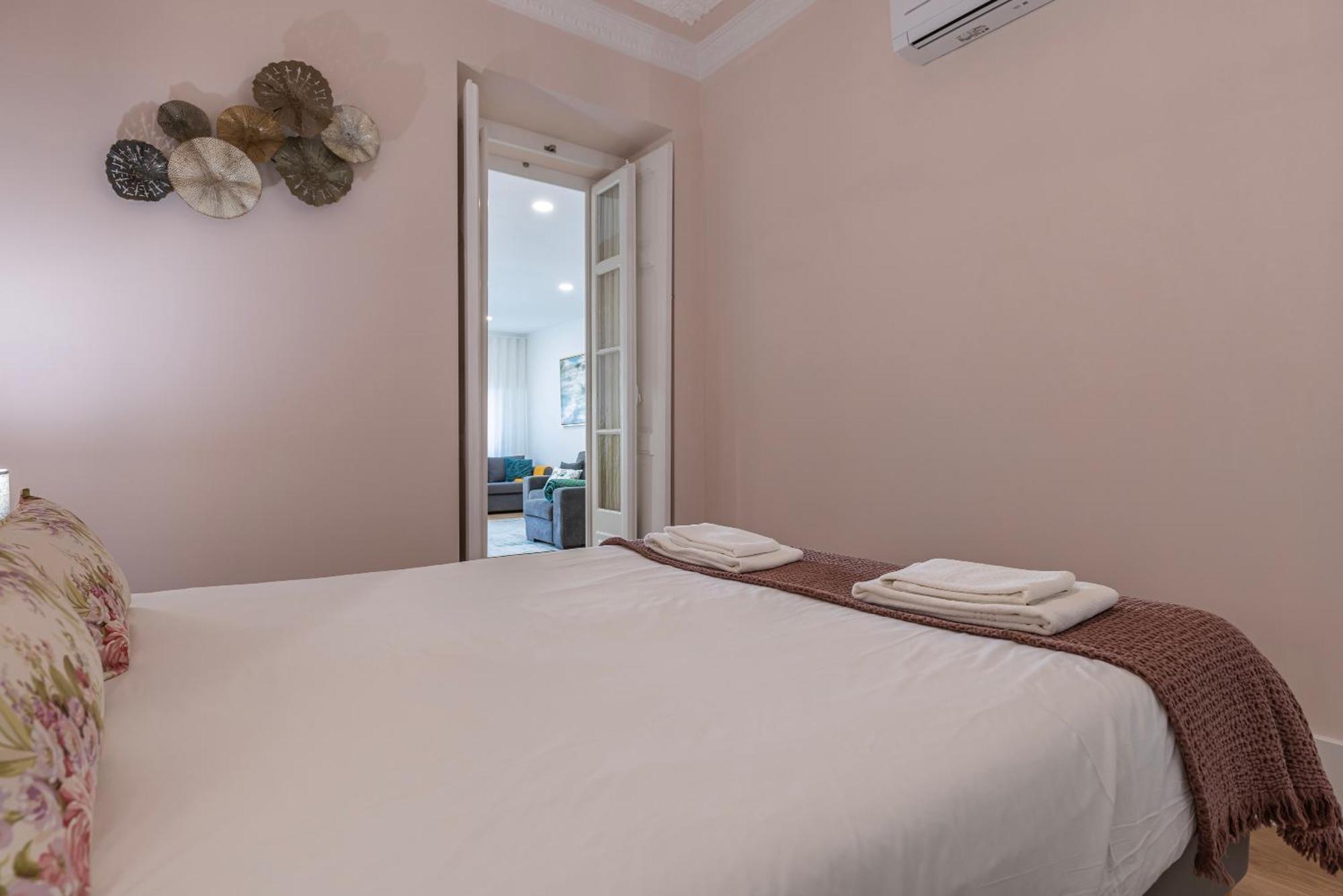 Apartamento Moderno Com Terraco Lisbon Luaran gambar